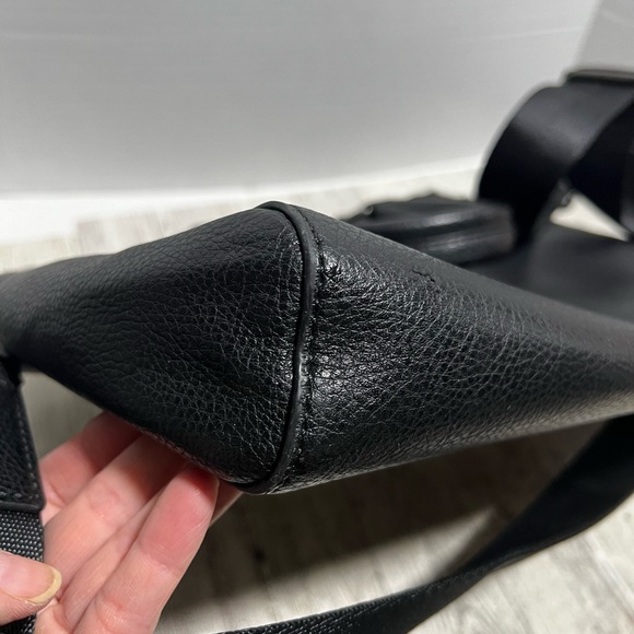 Calvin Klein tote crossbody bag iPad bag EUC Black - Picture 12 of 12